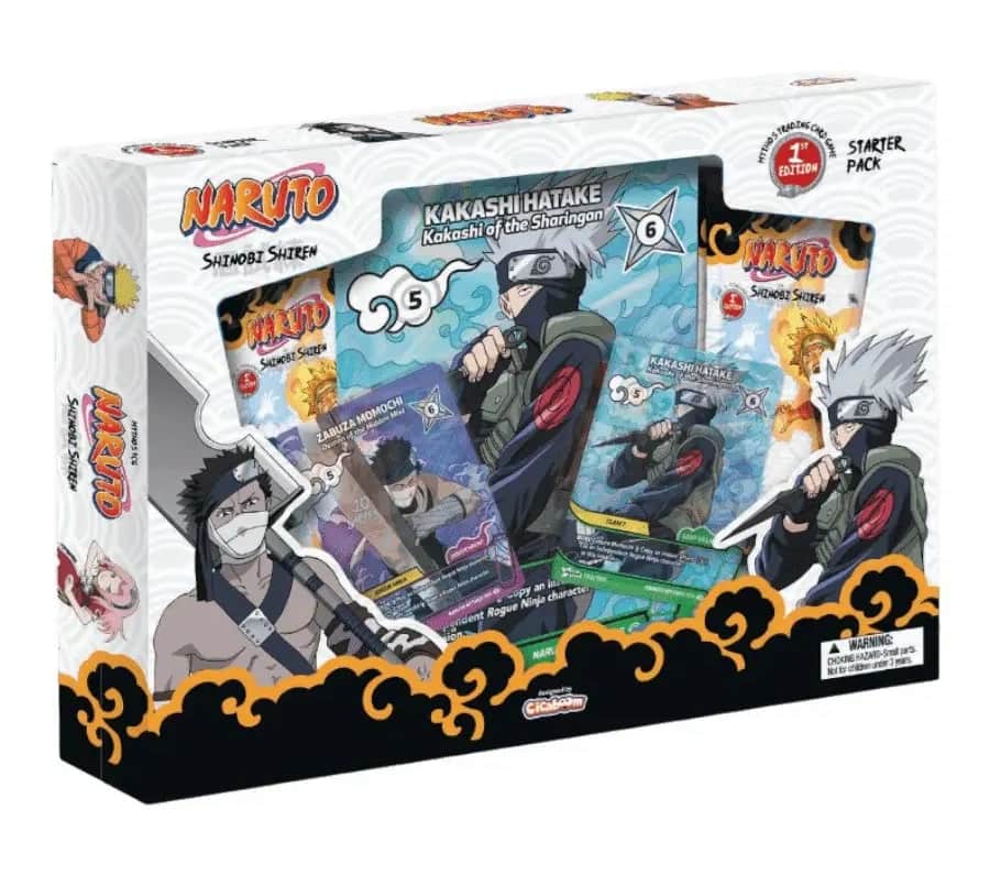 Prim-plan cu câteva cărți de joc din pachetele Kakashi și Zabuza din Starter Pack-ul Naruto Mythos, evidențiind arta detaliată a personajelor și designul cărților.