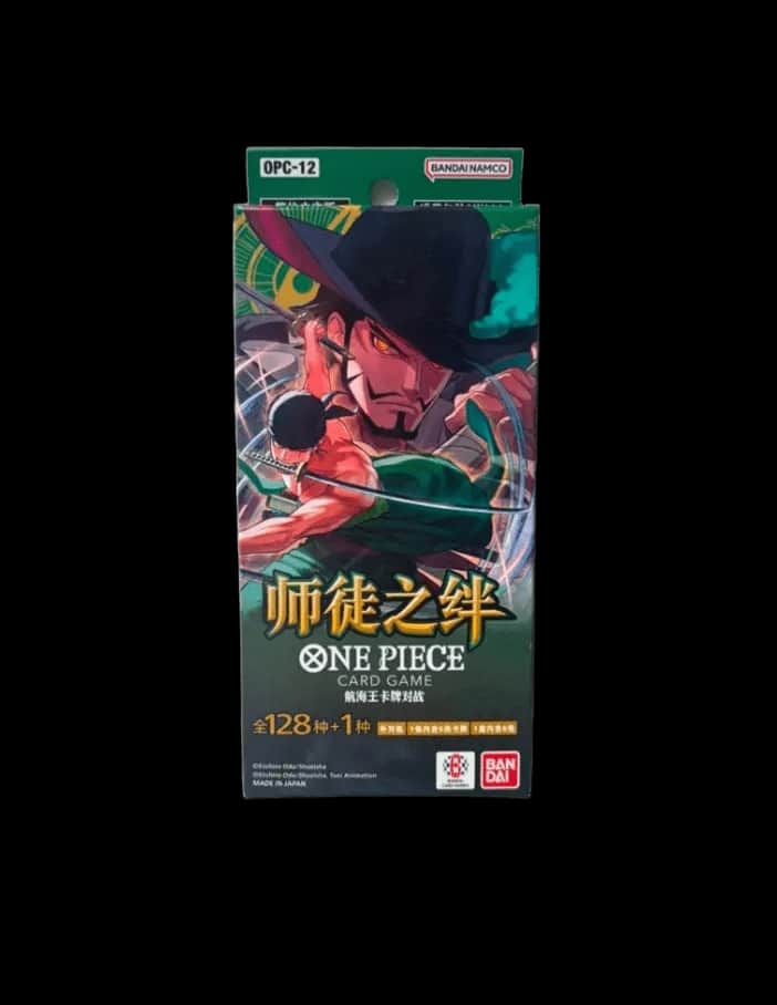 Cutia sigilată a booster box-ului One Piece Card Game OPC-12 Legacy of the Master, ediția chineză, cu ilustrații vibrante ale personajelor Silvers Rayleigh și alți maeștri.